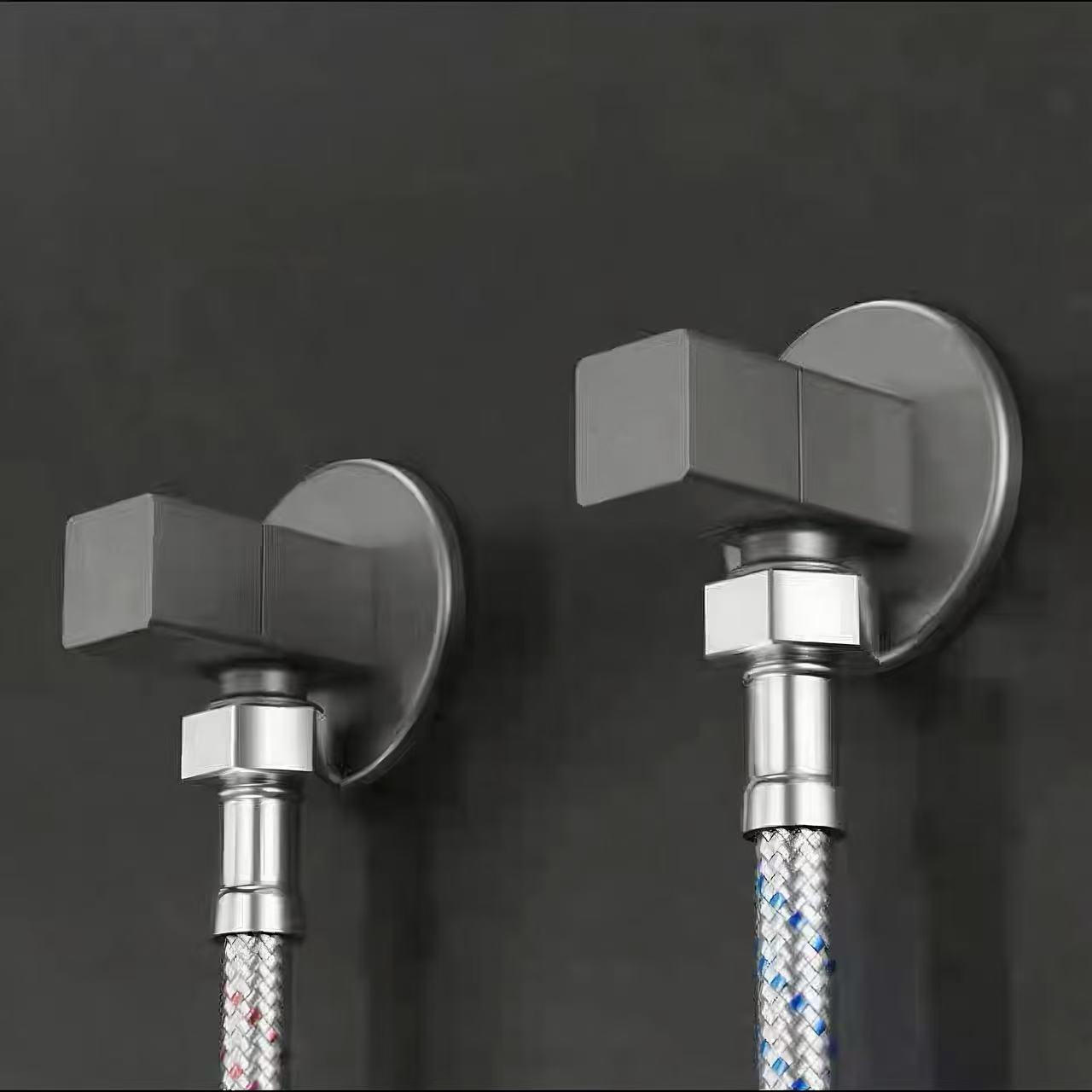 Válvula de ángulo cadrada Válvula de entrada de auga universal para baños Válvula de ángulo cadrada Válvula de entrada de auga universal para baños